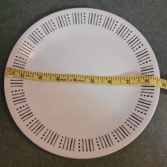 Corelle Metropolitan Medium Plate - Picture 3 of 3